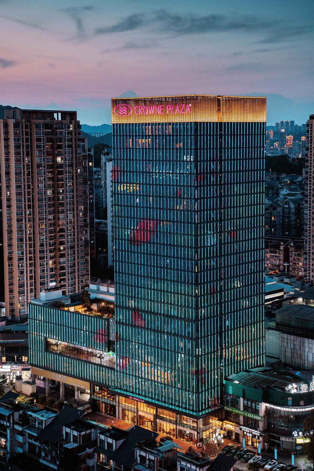 Crowne Plaza Yibin By Ihg Hotell Eksteriør bilde